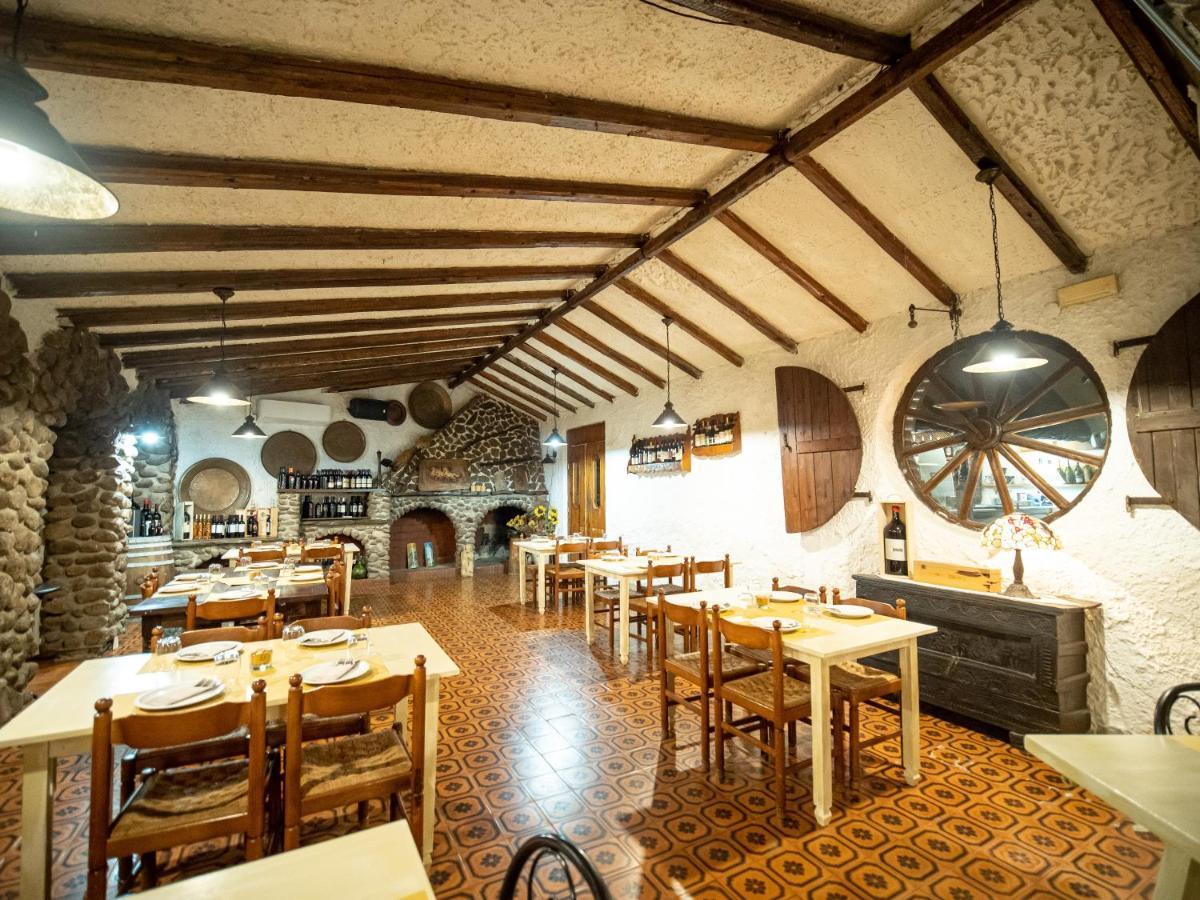 Albergo Ristorante Locanda Rosella Giba Exteriör bild